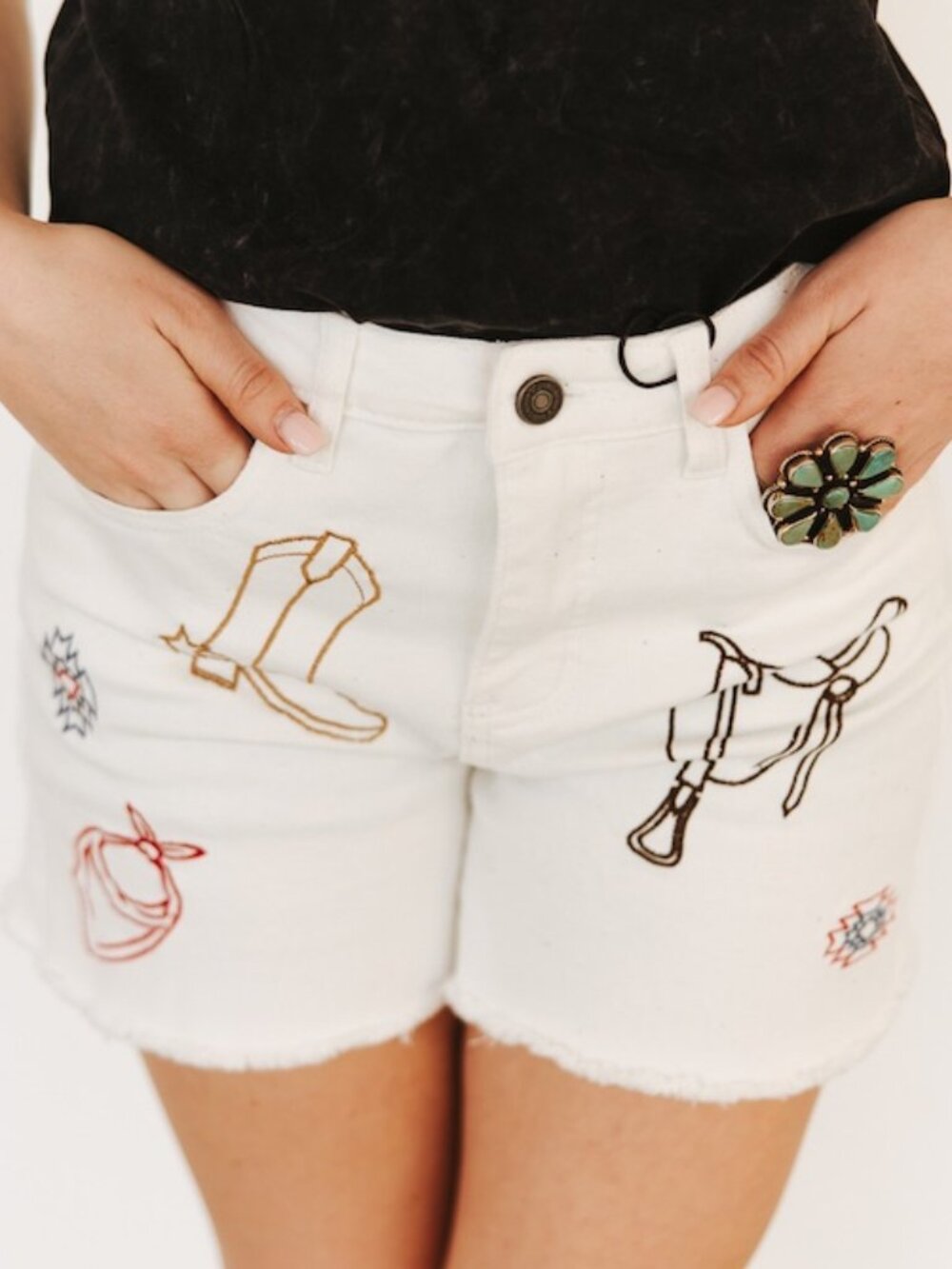 NWT WESTER IVORY EMB UNFINISHED HEM SHORTS